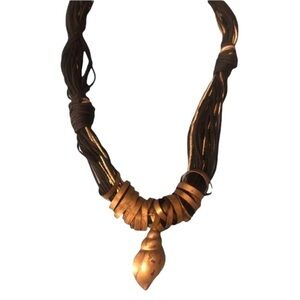 Vintage 70s 80s brass shell necklace Whimsigoth Sea witch Coastal Boho